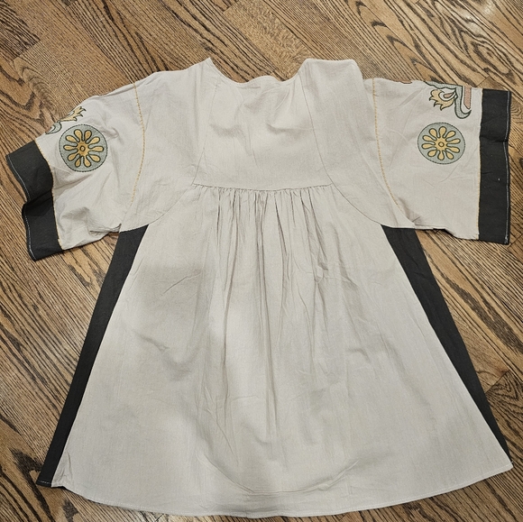 Womens Floral Embroidered Loose Fit V Neck Babydoll Dress - Picture 7 of 9